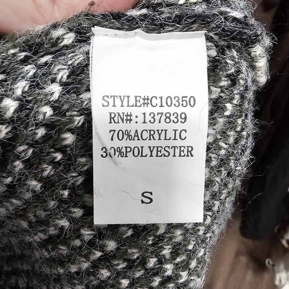 Dreamers Camo Cardigan. Sz sm - Picture 4 of 5